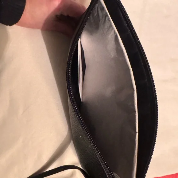 NWT Coach Black Toiletry Bag - Picture 9 of 10